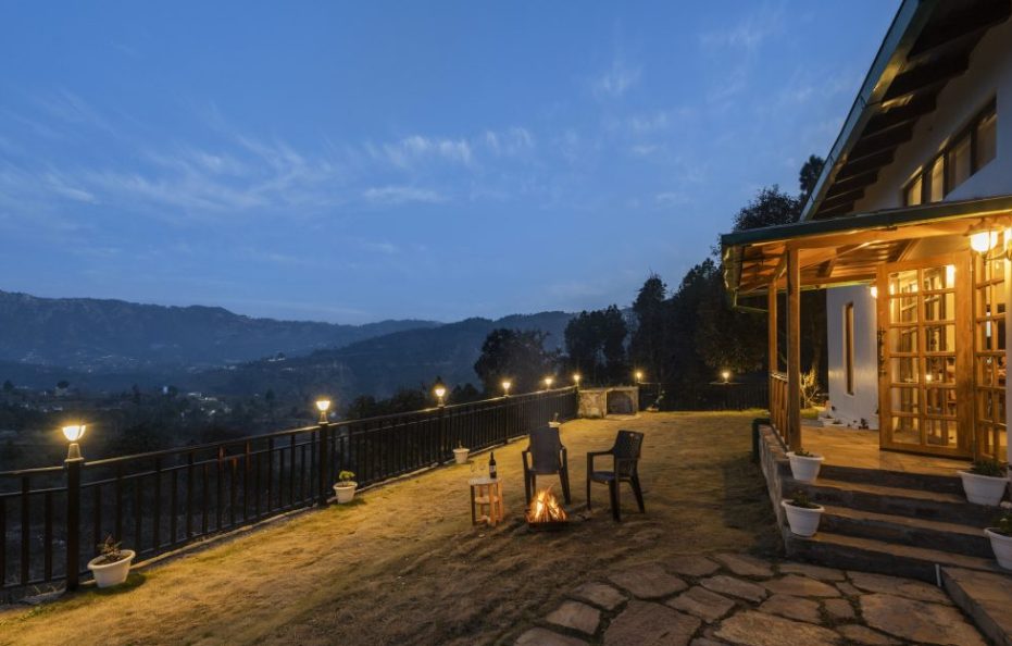 Luxe 2+1 BR Cottage near Mukteshwar | Wifi + Meals
