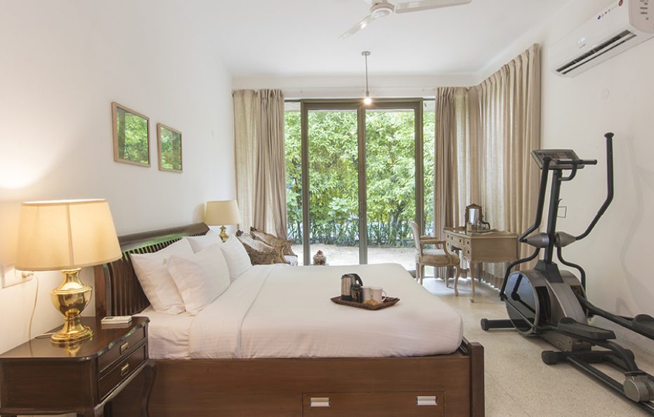 Manesar: Luxurious 6 Bedroom farmstay with Pool (IB)
