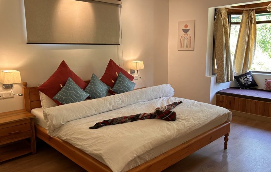 Luxe 2+1 BR Cottage near Mukteshwar | Wifi + Meals