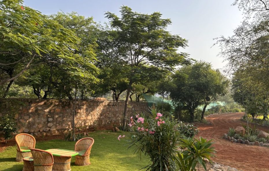 Insta-worthy 2 BHK Farmhouse with Pool near Gurgaon