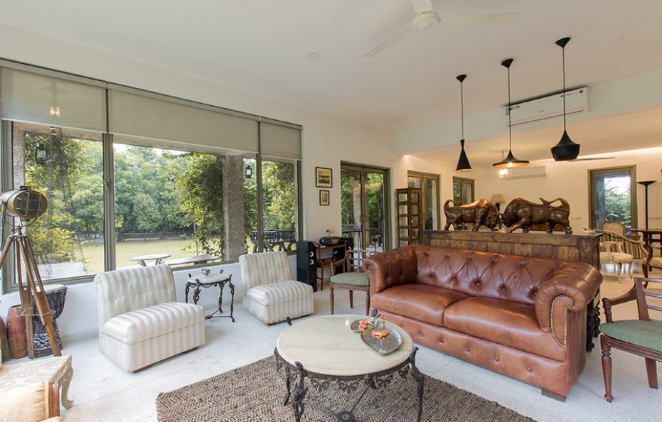 Manesar: Luxurious 6 Bedroom farmstay with Pool (IB)