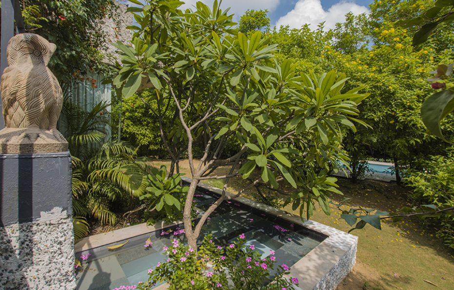 Manesar: Luxurious 6 Bedroom farmstay with Pool (IB)