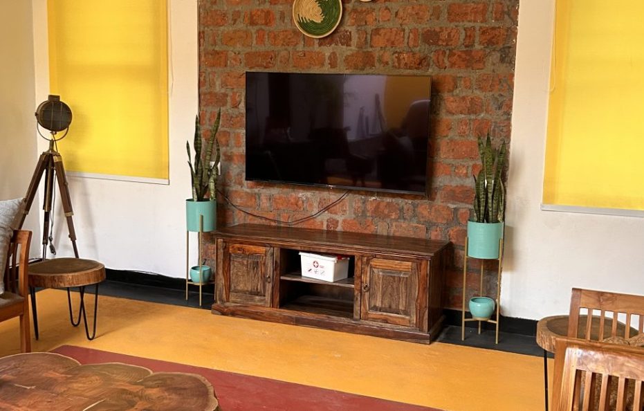 Insta-worthy 2 BHK Farmhouse with Pool near Gurgaon