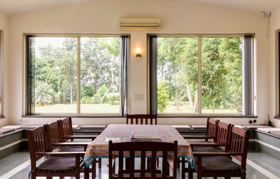 Manesar: Luxurious 4 Bedroom Farmhouse with Pool (BF)