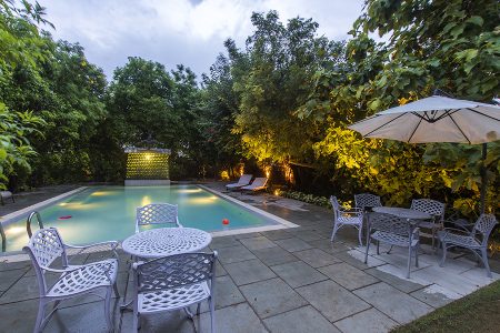 Manesar: Luxurious 6 Bedroom farmstay with Pool (IB)