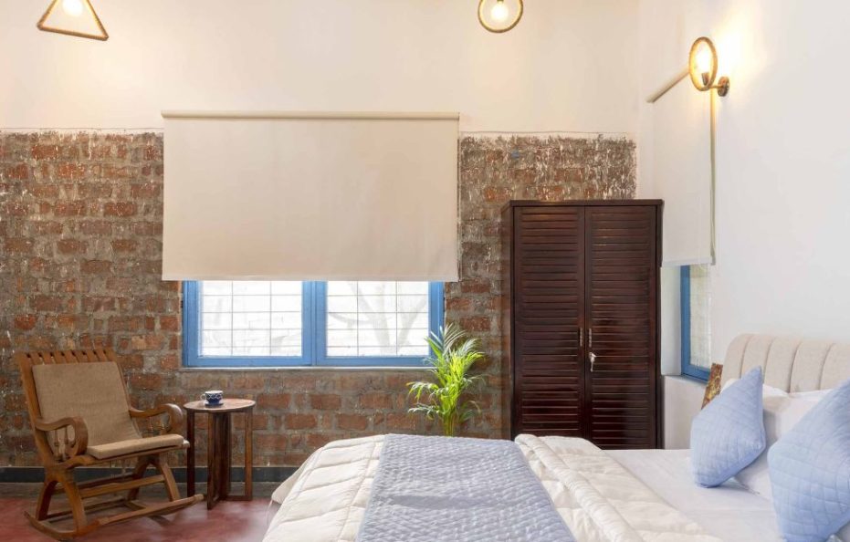 Insta-worthy 2 BHK Farmhouse with Pool near Gurgaon