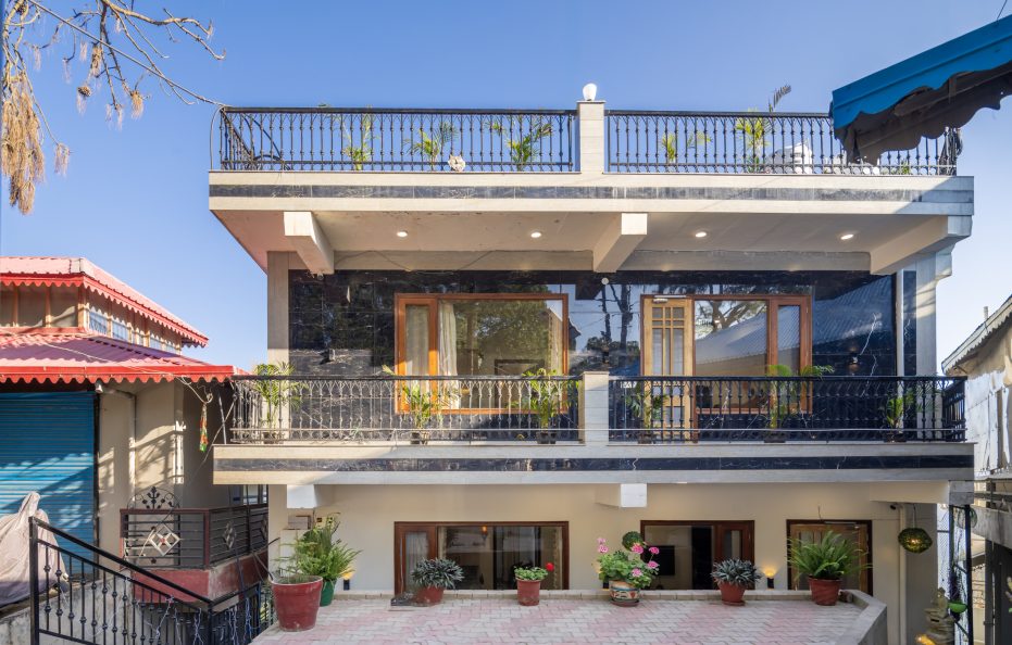 2 BR Apt near Kasauli w/Terrace | Bonfire | Meals