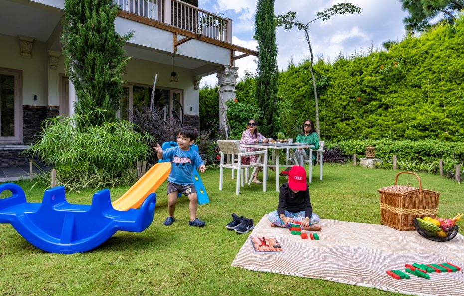 Uber-Luxury Villa near Kasauli | Heated Pool + Jacuzzi + Home-Theater