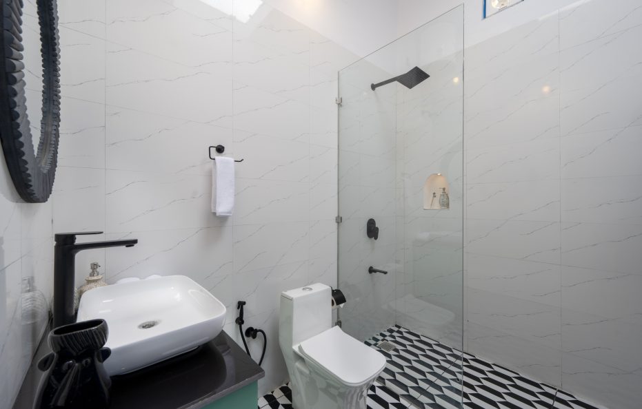 Thalassa Farm in Manesar NCR | Pool, Garden & more