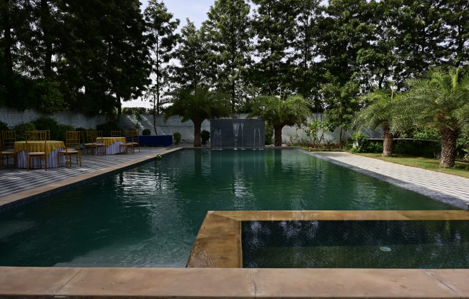 4BR Farmhouse with Pool in Manesar | Cook & Staff