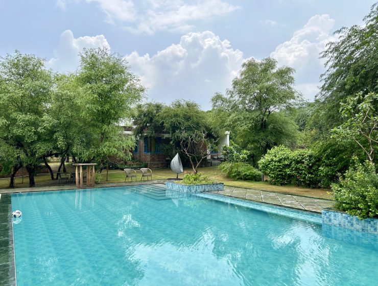 Bricks in the Hills Farmhouse near Gurgaon by HomeZoned