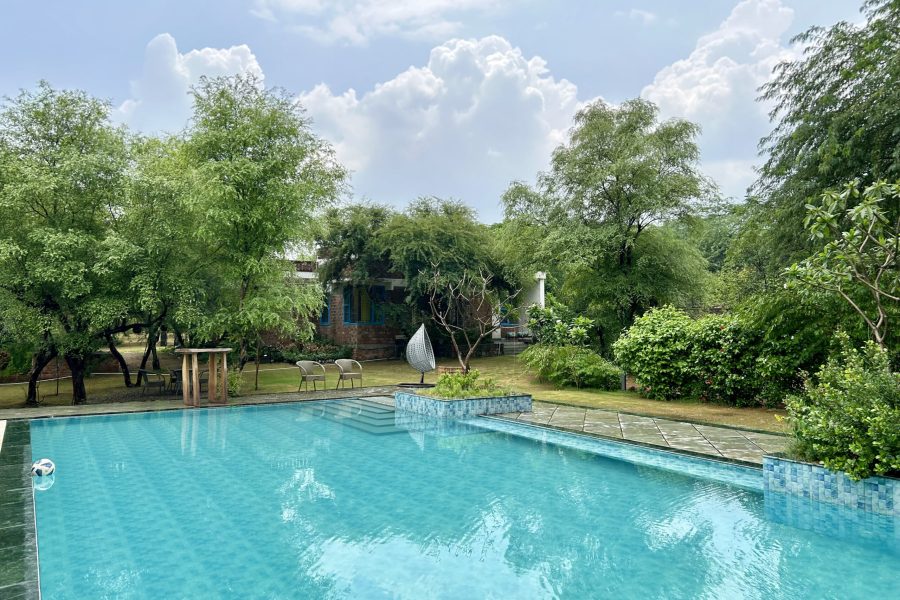 Bricks in the Hills Farmhouse near Gurgaon by HomeZoned