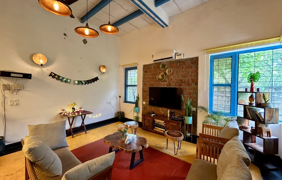 Insta-worthy 2 BHK Farmhouse with Pool near Gurgaon